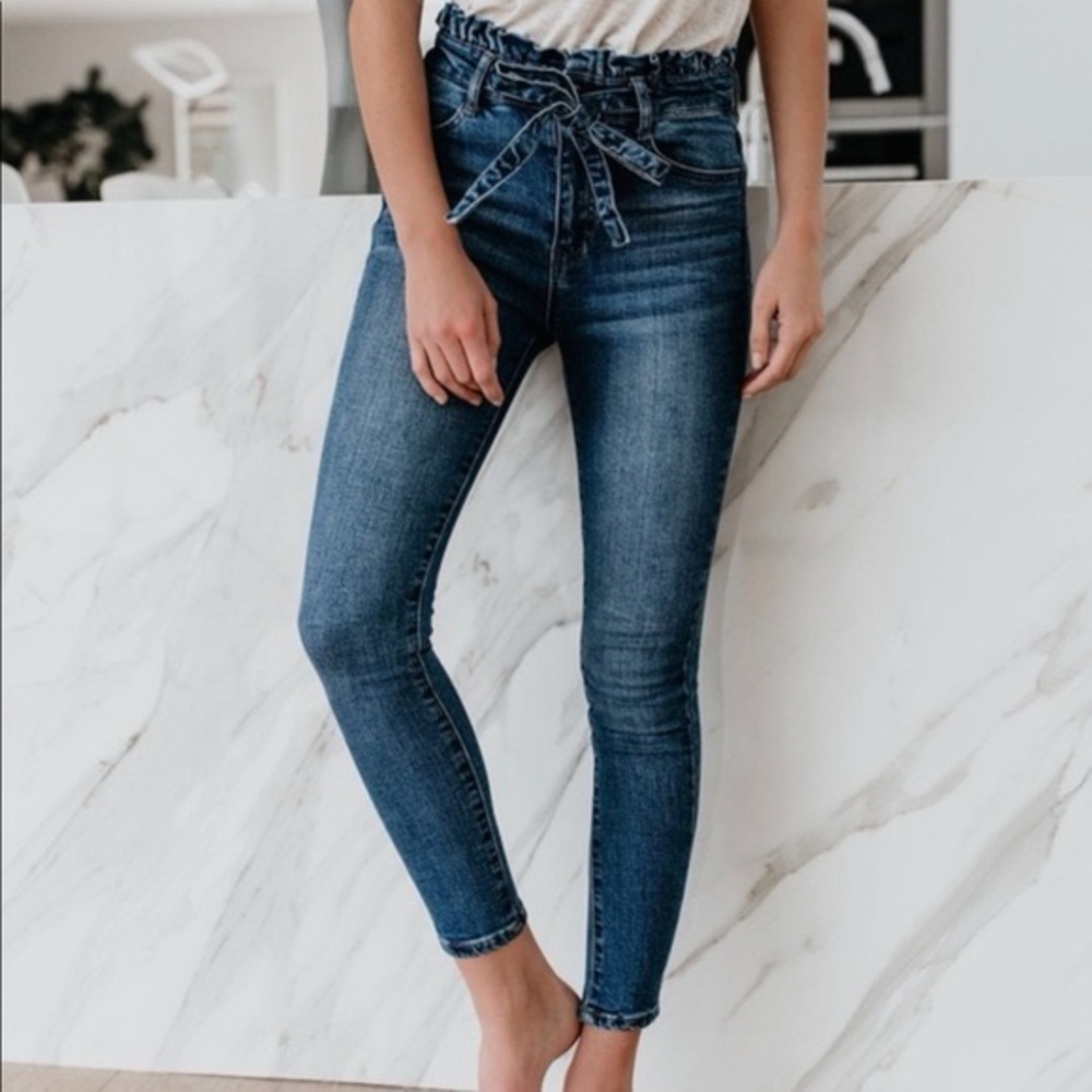 NWOT VICI Paper Bag High Waisted Jeans ~ 29/9